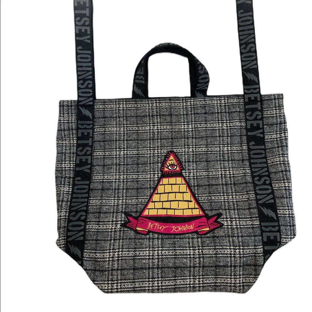 Betsy Johnson Large Tote Pyramid/Eye